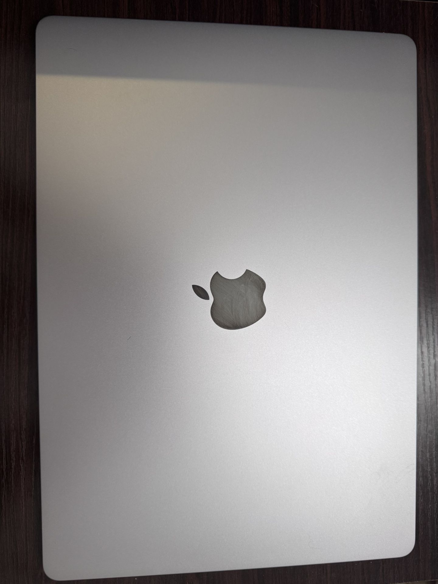 M2 Macbook Air 15in 2023 16gb Ram 1TB SSD