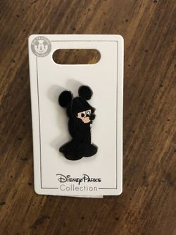 Disney Parks Collection Pin!!! Mickey Mouse!!!