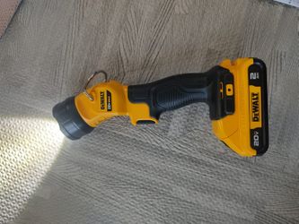 DeWalt LED Light With Battery 