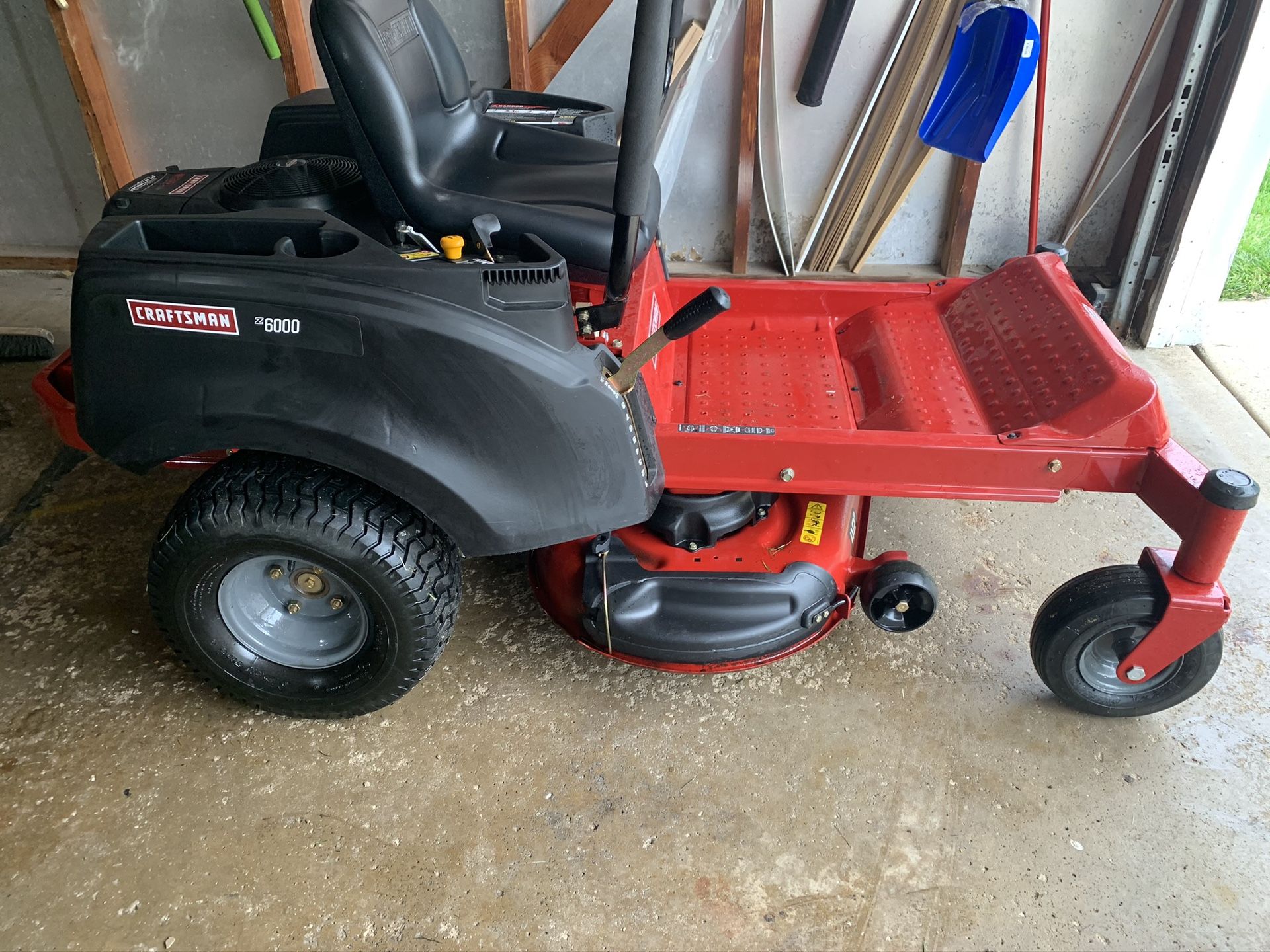 Craftsman Z6000 42in Zero Turn Lawnmower for Sale in Addison, IL OfferUp