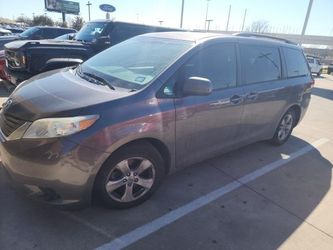2012 Toyota Sienna