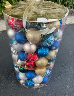 Christmas Ornament Ball Set Mixed Colors In Very Good Condition!!