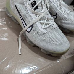Vapormax women size 8