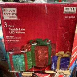 Christmas Boxes 