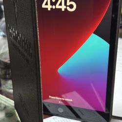 iPad 10” like New With Cover