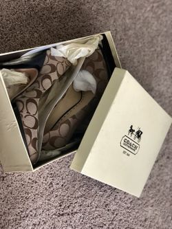 Women’s Coach Caya 7.5