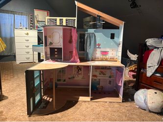American girl doll house