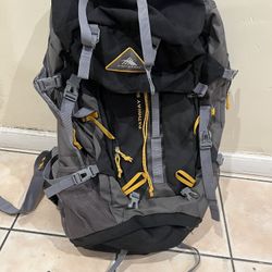 High Sierra Pathway 90 Hiking Camping Backpack New  