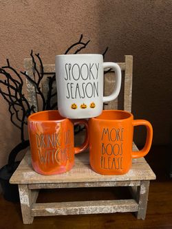 Rae Dunn Halloween mugs $10 set