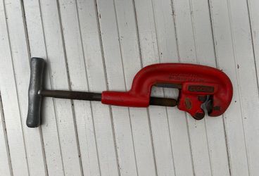 Rigid pipe cutter