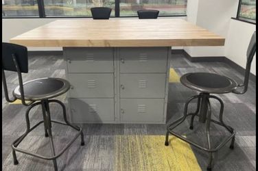 Pro 4-Station Maple Work Bench Table w/ lockers + 4 stools