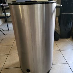 Round Cooler On Wheels 