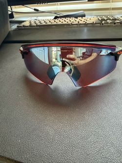 Men’s sunglasses Oakley special!