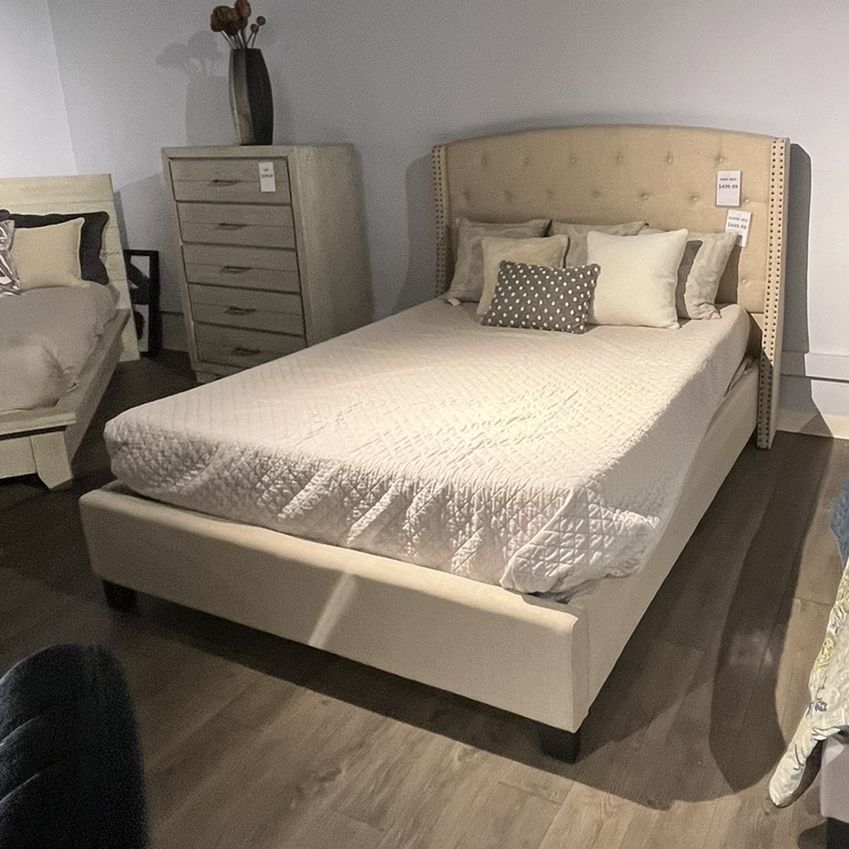 Queen Bed