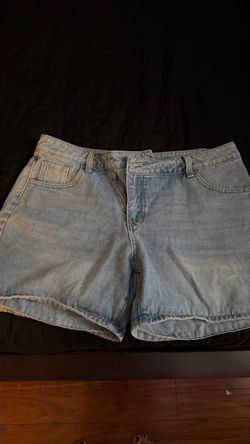 Light Wash Denim Jean Shorts