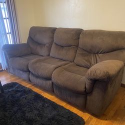 Recliner Sofas 