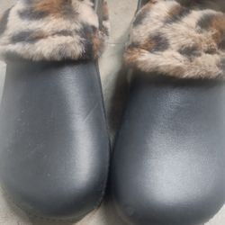 Warm sandals