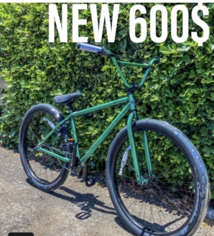 🔥New🔥 In 🔥Box Gt Performer 29 inch  BMX Green  Metal Flake Paint🔥🔥🔥 Inch🔥🔥🔥🔥🔥🔥