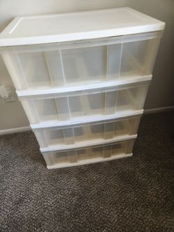 Rubbermaid storage
