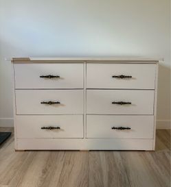White 6-Drawer Dresser with Brass Handles