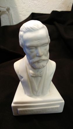 Porcelain Verdi head bust
