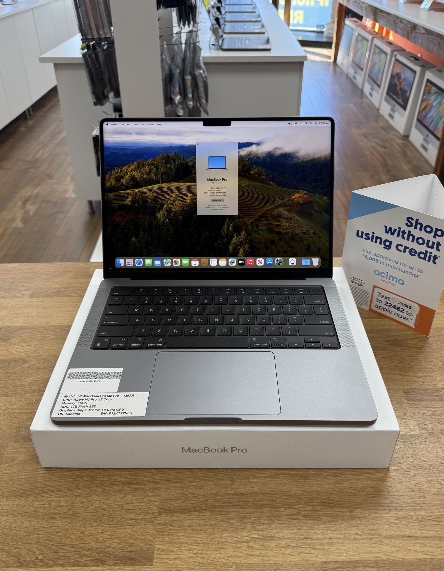 14 MacBook Pro M2 Pro 12 Core*1TB SSD*16GB RAM