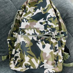 Youth Backpack Camouflage 