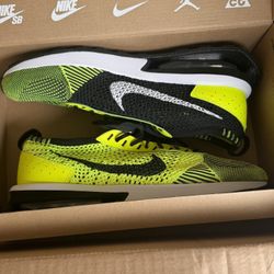 Nike Airmax Flyknit Racer Volt