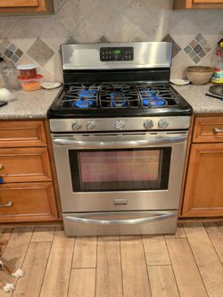 Frigidaire stove
