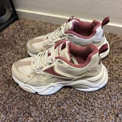 Reebok Shoes Size 7.5