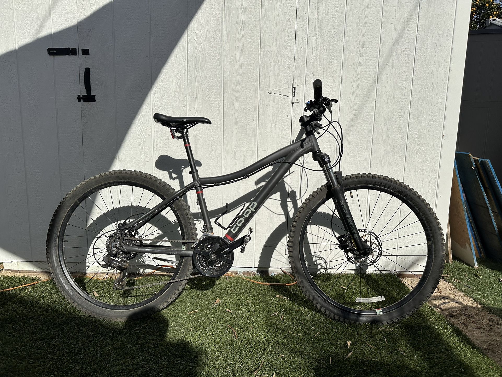 REI DRT 1.1 Mountain Bike - Med