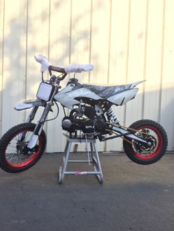 Brand New 125cc Dirt Bike