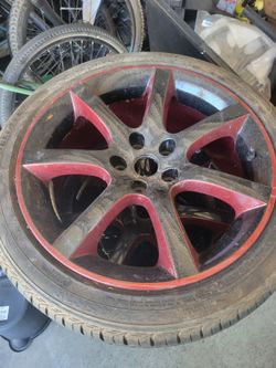 7-Spoke Infiniti G35
OEM Wheels