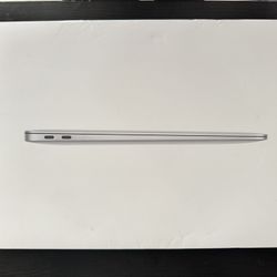 Macbook Air 2022 M2 - 8gb/256 