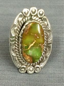 VINTAGE STERLING SILVER OVAL TURQUOISE NATURAL GEMSTONE SIZE. 6.5