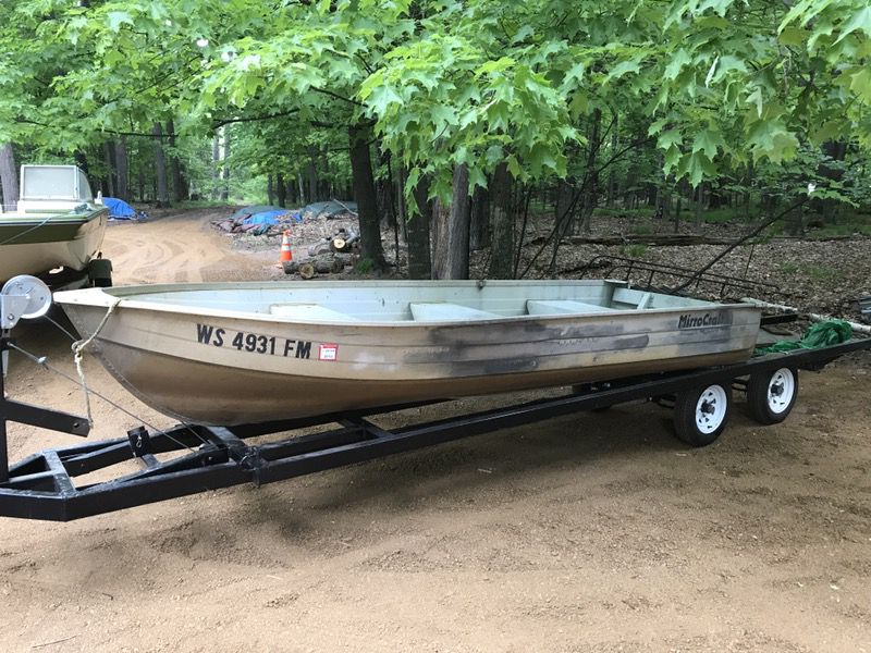 Mirrocraft 14ft aluminum row boat for Sale in Eagle River, WI - OfferUp