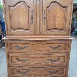 Bedroom set 4 pieces