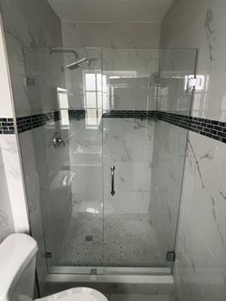 Frameless Glass Shower doors 