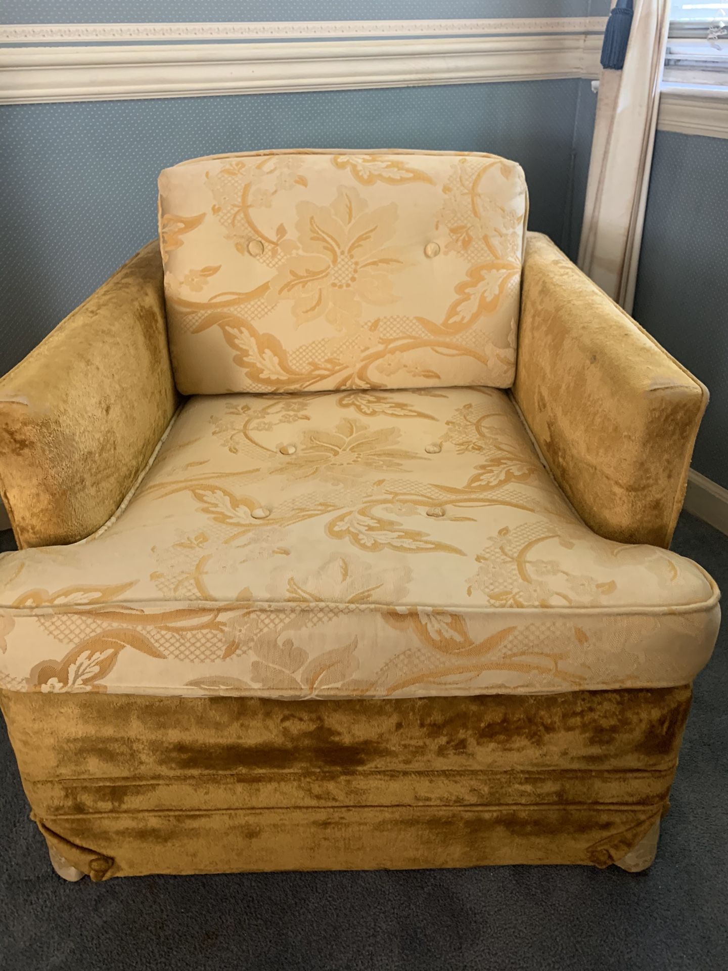 Low Back Arm Chair