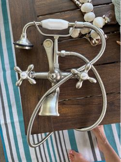 Vintage looking Bathtub Faucet