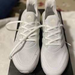 Adidas Ultra boost (white) Size 11