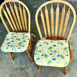 Oak Chairs - vntg