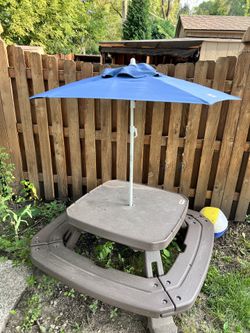 Little Tikes Fold & Store Table