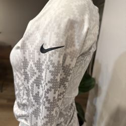 Nike Tech Women’s Size Small