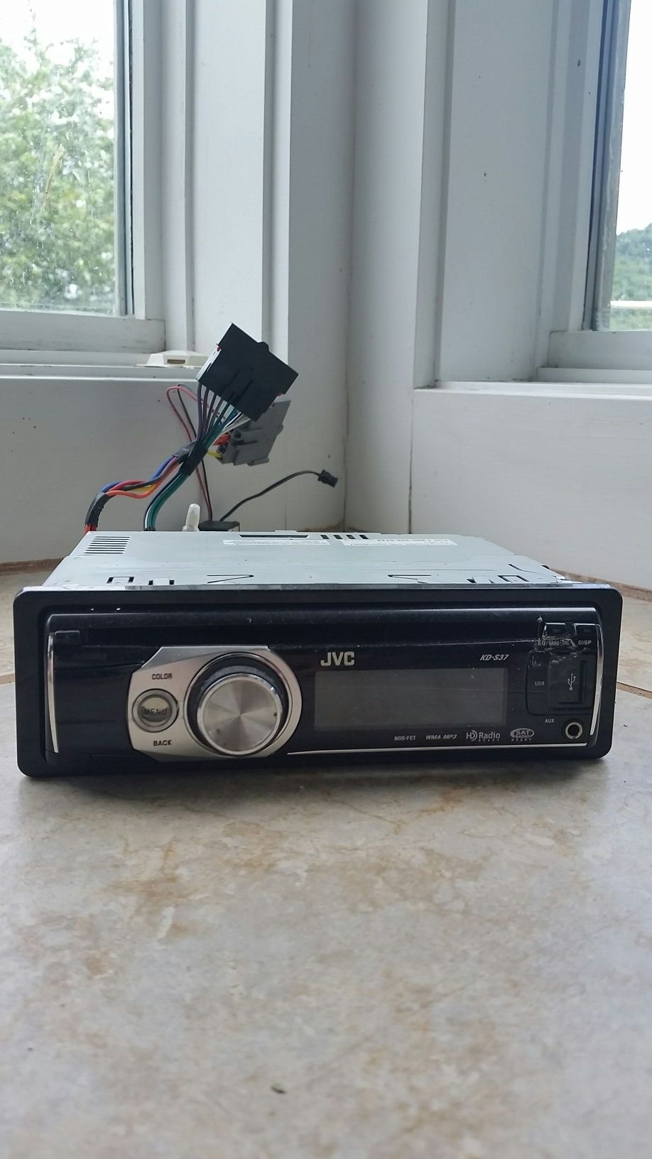 JVC USB/CD Receiver with Front AUX In, Car Stereo
