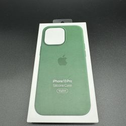 Apple iPhone 13 Pro Green Case Phone Cover