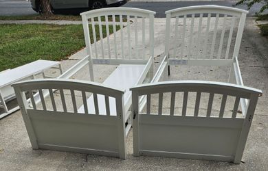 2 twin beds