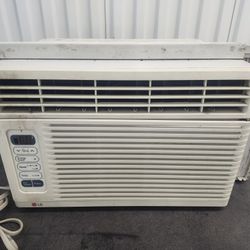 USED 5,200 AC AIR CONDITIONER