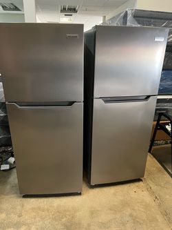 New fridge, Frigidaire standard steel top and bottom$399