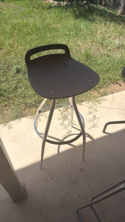 bar stool
